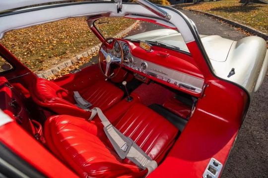 Mercedes-Benz 300SL Gullwing