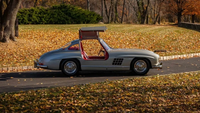 Mercedes-Benz 300SL Gullwing