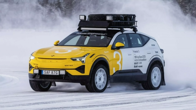 Polestar 3 Arctic Circle
