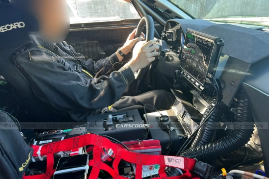 Lexus LFR V8 Hybrid - foto Carscoops