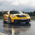 Porsche 911 GT3 RS com novos pneus Michelin