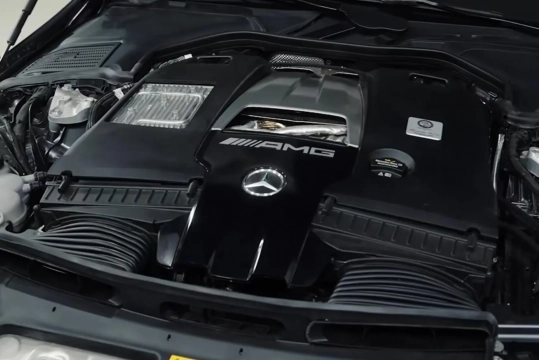 VUK AMG C63