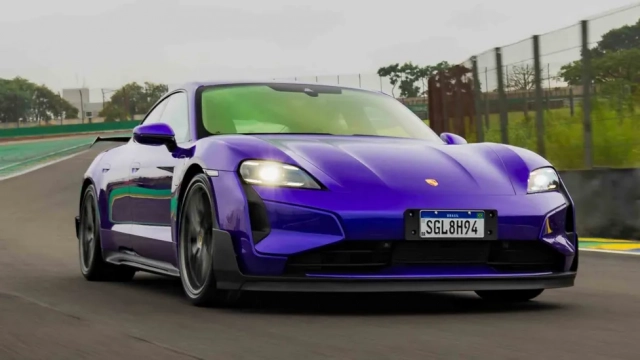 Porsche Taycan Turbo GT em Interlagos