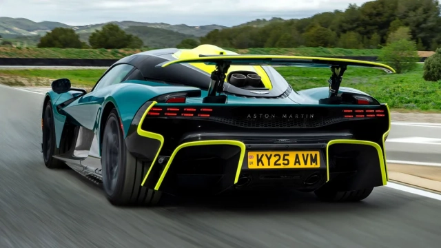 Aston Martin Valhalla