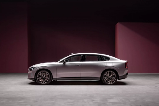 Volvo ES90