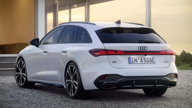Audi A5 e-hybrid quattro