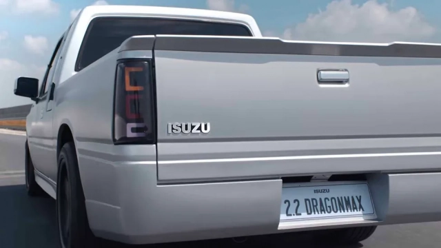 Isuzu Dragon Max