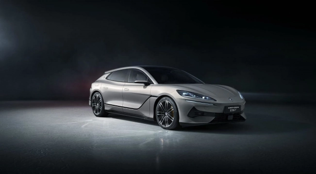 Denza Z9 GT