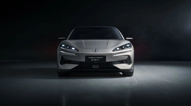 Denza Z9 GT