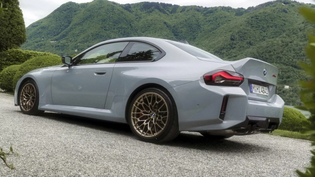 BMW M2 CS
