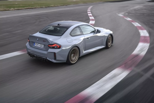 BMW M2 CS