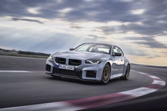 BMW M2 CS
