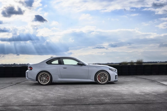 BMW M2 CS