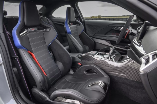 BMW M2 CS