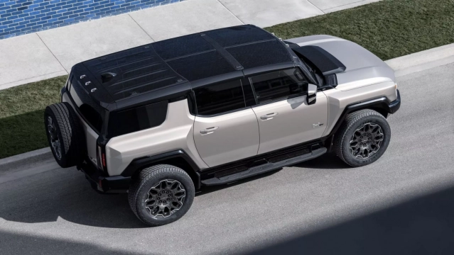 GMC Hummer EV SUV