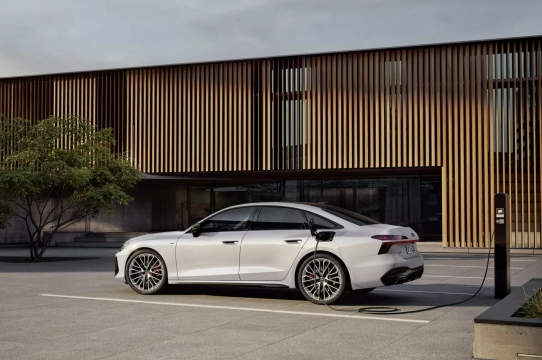 Audi A6 Sedan e-Hybrid