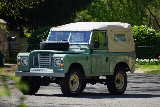 Inverted Land Rover Series I EV
