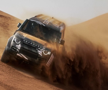 Land Rover Defender Dakar