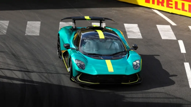 Aston Martin Valhalla