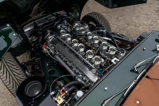EDC Jaguar E-Type restomod