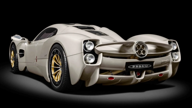 Pagani Utopia Pocher