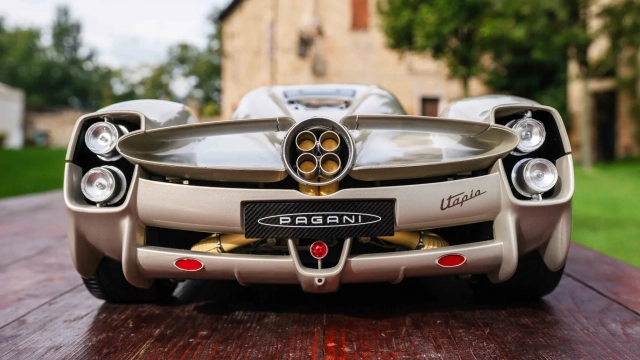 Pagani Utopia Pocher