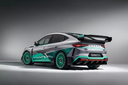 Skoda Enyar RS Race Concept