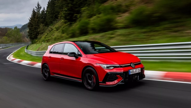 VW Golf GTI Edition 50