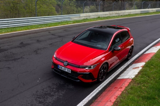VW Golf GTI Edition 50