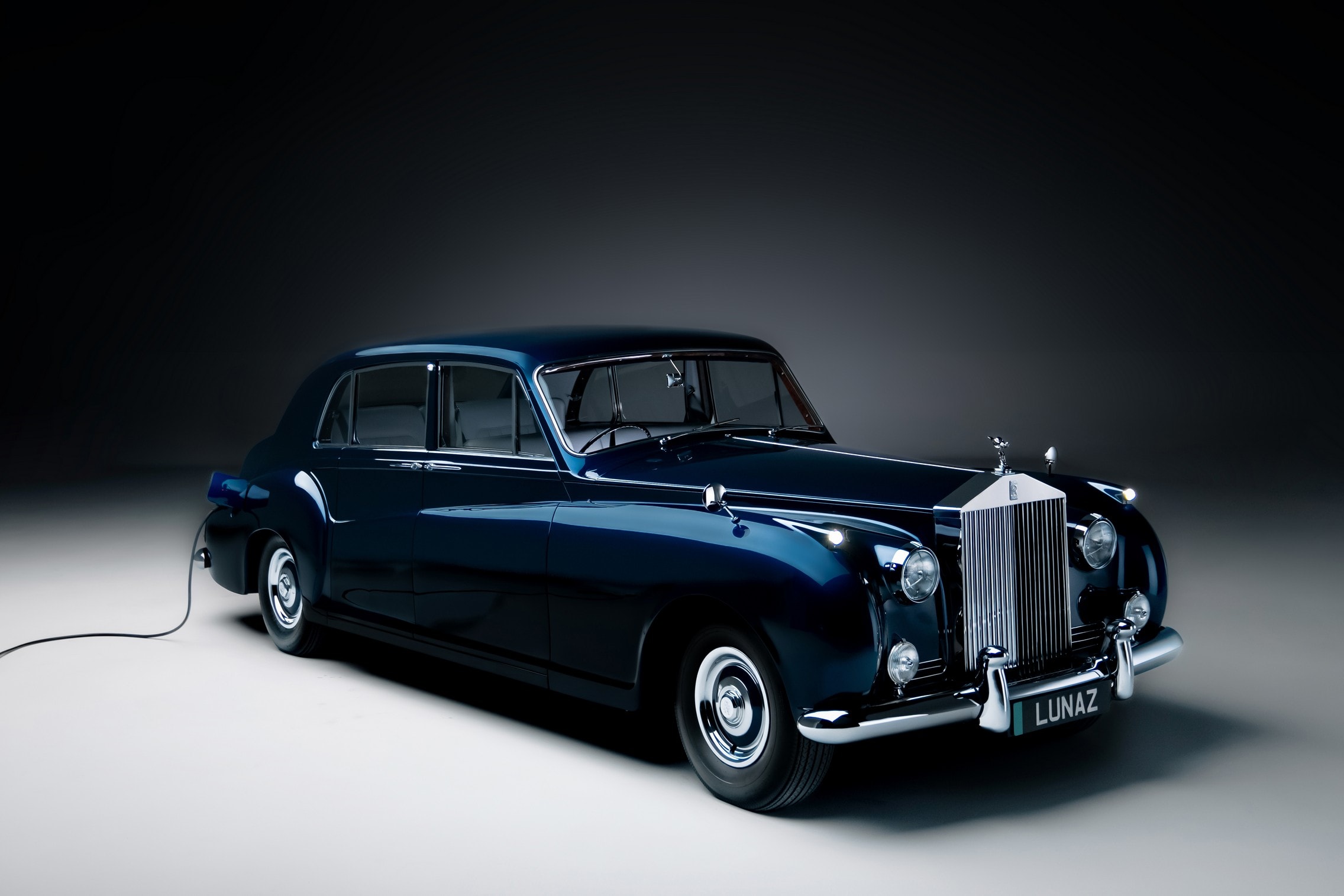 Lunaz Rolls-Royce Phantom V