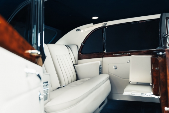 Lunaz Rolls-Royce Phantom V