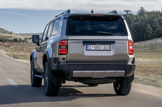 Toyota Land Cruiser Hybrid