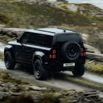 Land Rover Defender OCTA Black