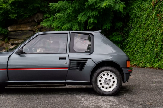 Peugeot 205 Turbo 16