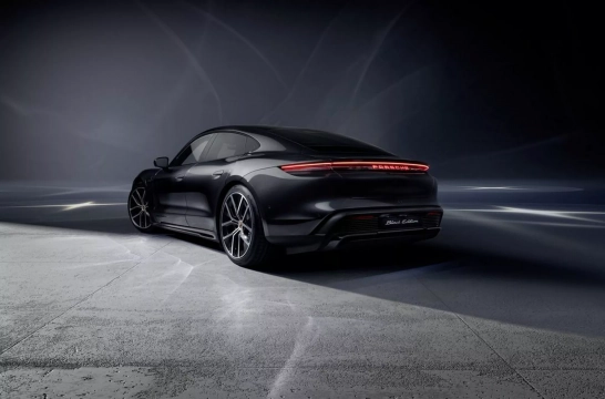Porsche Taycan Black Edition