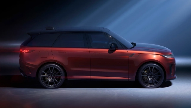 Range Rover Sport SV Carbon