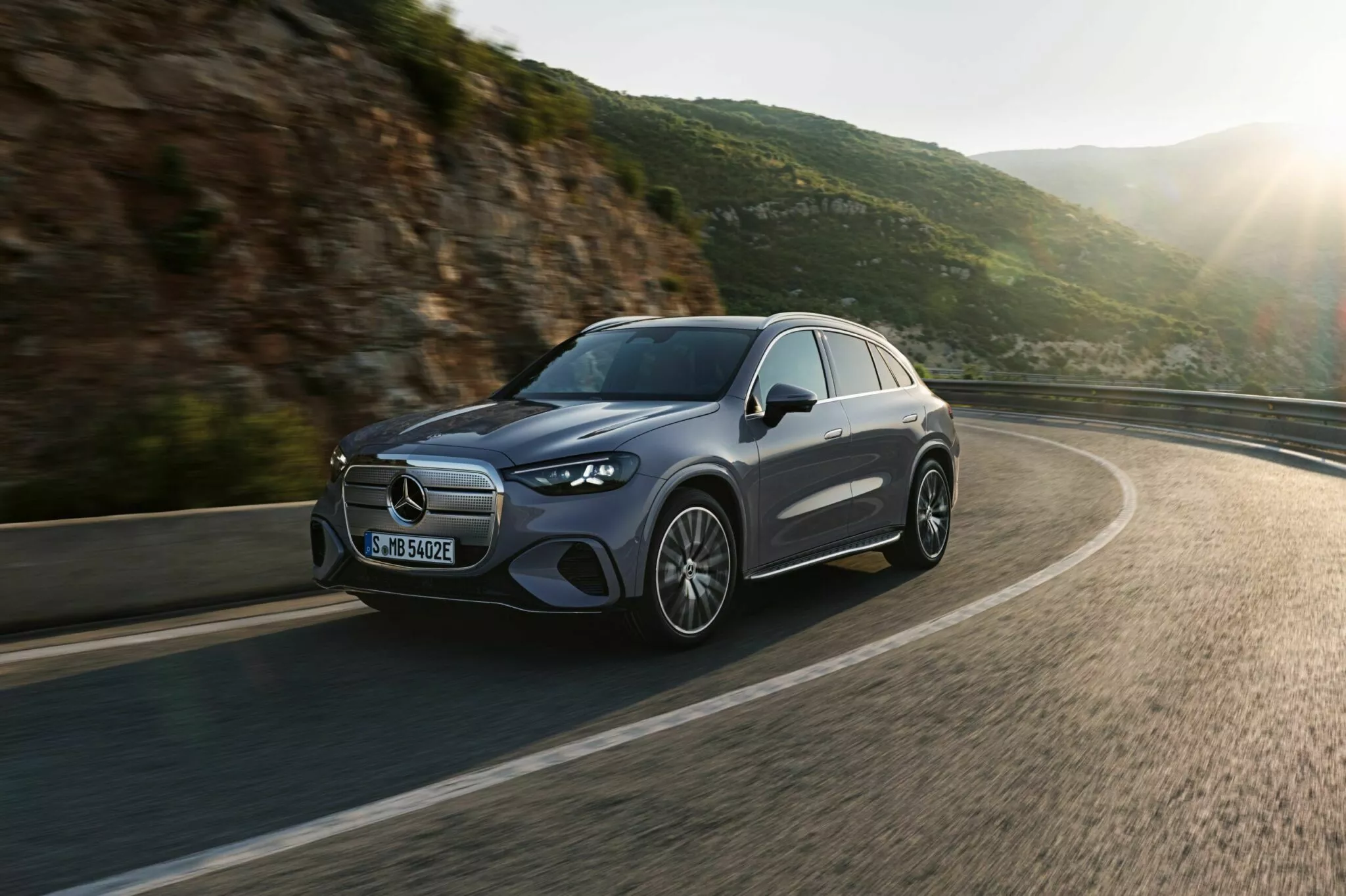 Mercedes-Benz GLC com EQ Technology