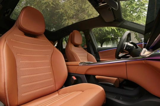 Mercedes-Benz GLC com EQ Technology
