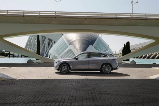 Mercedes-Benz GLC com EQ Technology
