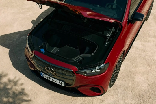 Mercedes-Benz GLC com EQ Technology