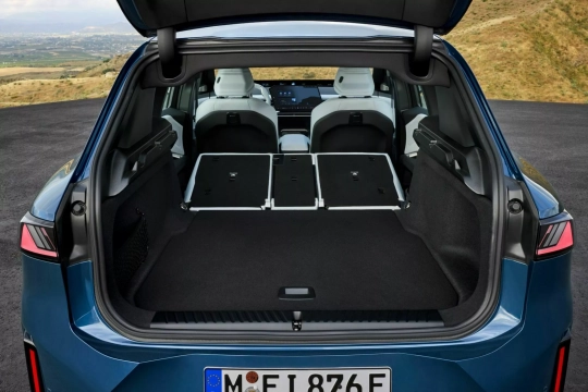 BMW iX3