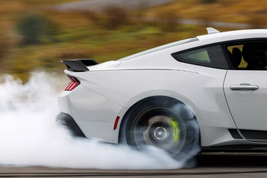 Ford Mustang RTR