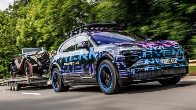 Porsche Cayenne Electric