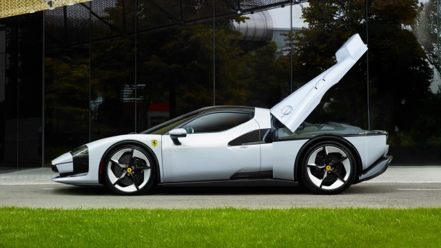 Ferrari SC40