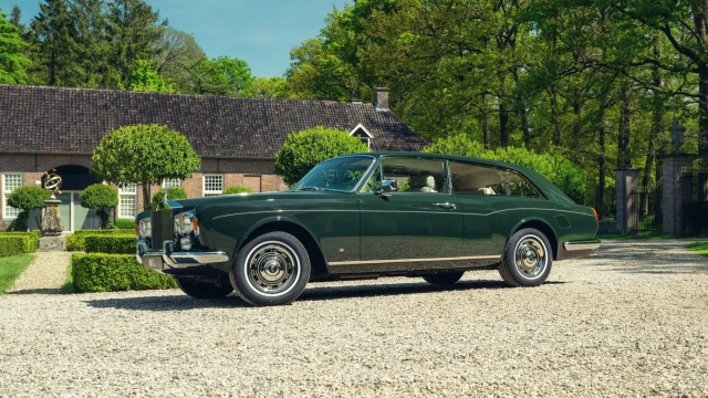 Rolls-Royce Corniche Shooting Brake by Niels van Roij Design