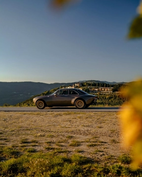 Totem Alfa Romeo GT Super "Farina"