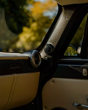 Totem Alfa Romeo GT Super "Farina"