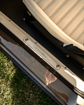 Totem Alfa Romeo GT Super "Farina"