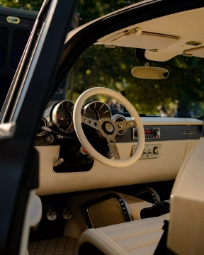Totem Alfa Romeo GT Super "Farina"
