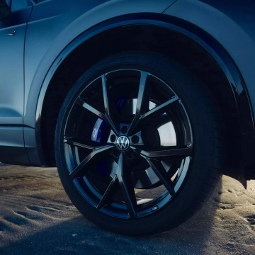 VW Touareg R-Hybrid Final Edition